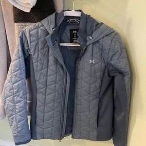 Never worn under armor cold gear jacket
